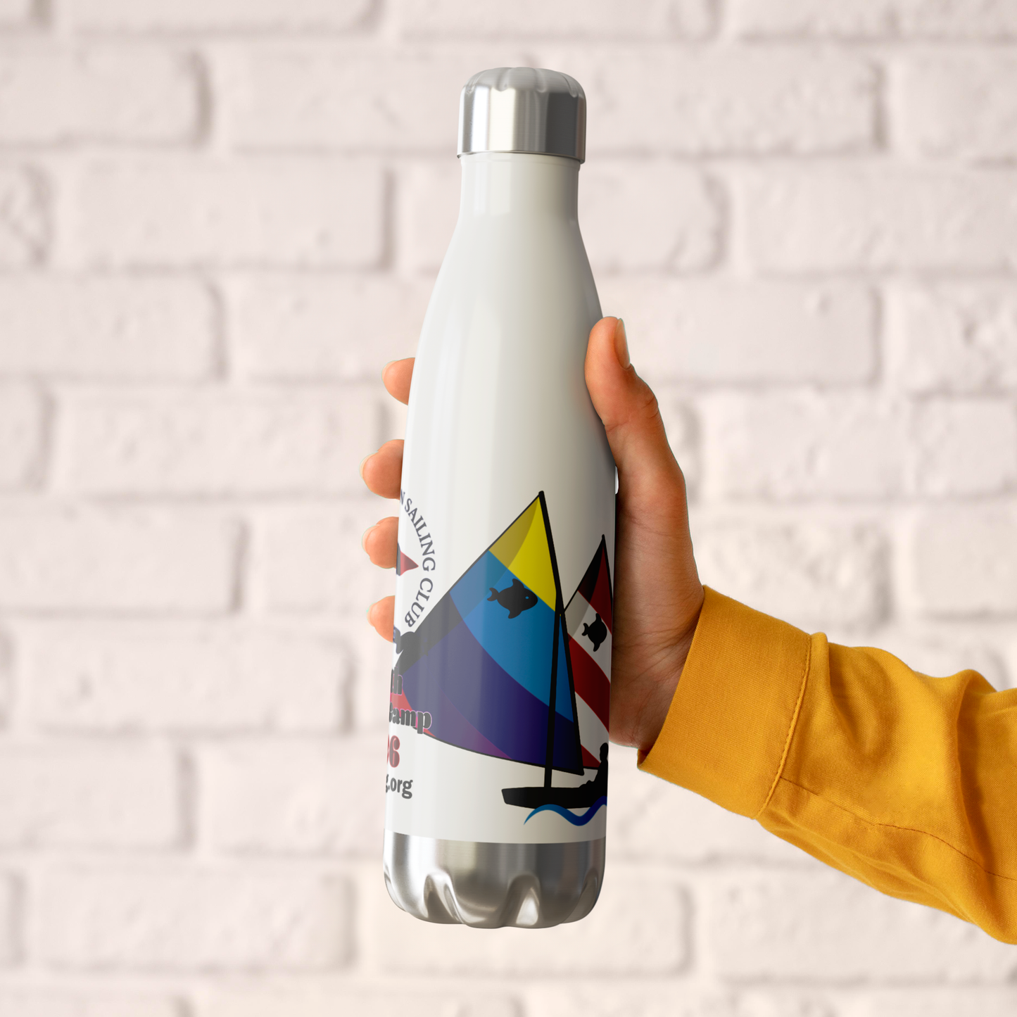 LWSC_sunfish_sailing_boat_water_bottle_WaterBottle_HoldingHand_AS_Mockup.png_15927984